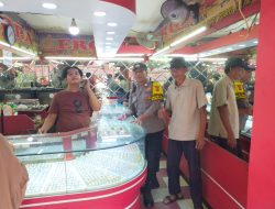 Bhabinkamtibmas Galur, Sambang Wilayah Berikan Imbauan Kamtibmas Kepada Karyawan Toko Emas