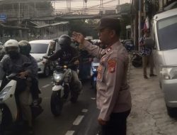 Kapolsubsektor Galur Pengaturan Arus Lalu Lintas Pagi Hari