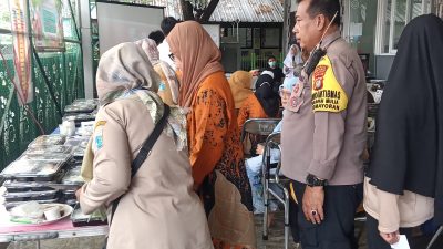 Bhabinkamtibmas Kelurahan Harapan Mulia Menghadiri Kegiatan Pencanangan Pekan Imunisasi Nasional (PIN) Polio 2024