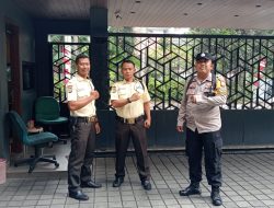 Bhabinkamtibmas Kelurahan Gondangdia Sambangi Kediaman Jalan Teuku Umar