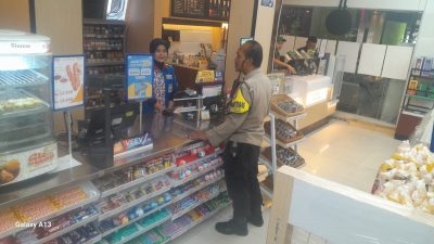 Door to Door System, Binmas Gambir Sambangi Indomaret di Stasiun Gambir