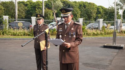 Peringati Hari Ulang Tahun Kemerdekaan Republik Indonesia (HUT RI) ke-79 Tahun 2024, Kejaksaan Negeri Jakarta Timur Laksanakan Upacara Pengibaran Bendera Merah Putih