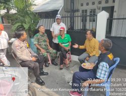 Bhabinkamtibmas Kelurahan Kemayoran Melaksanakan Kegiatan Sambang Dan Patroli Dialogis