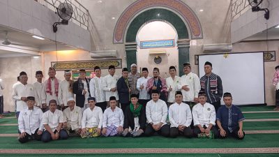 Bhabinkamtibmas Kelurahan Serdang Menghadiri Kegiatan Subuh Putih / Subuh Keliling DMI Ranting Kelurahan Serdang