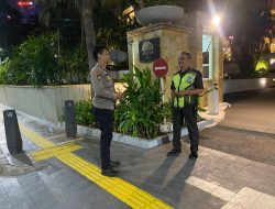 Patroli Malam Hari 1052 Samapta Polsek Metro Tanah Abang Sambangi Petugas Keamanan Hotel Ayana