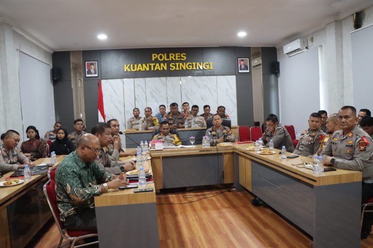 Polres Kuansing Gelar Vidcon Anev Operasi Mantap Praja Lancang Kuning 2024 Bersama Polsek Jajaran