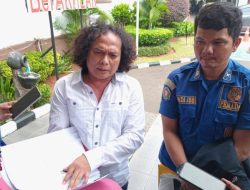 Sandi Didampingi Kuasa Hukum Laporkan Kasus Dugaan Korupsi Damkar Kota Depok di Kejari