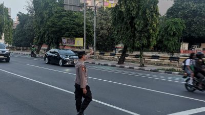 Pengaturan Arus Lalu Lintas Pagi di Titik Rawan Kemacetan