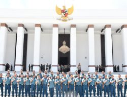 DANLANAL BINTAN IKUTI PENGARAHAN PRESIDEN RI KEPADA PEJABAT TNI- POLRI