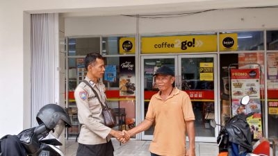 Bhabinkamtibmas Kelurahan Utan Panjang Berikut Melakukan Kegiatan Patroli Dialogis