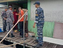 POSAL JEMAJA LANAL TAREMPA BANTU EVAKUASI 2 RUMAH TENGGELAM KORBAN CUACA BURUK