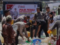 Polres Pelabuhan Makassar Peduli Kemanusian Menyalurkan Air Bersih Kemasyarakat