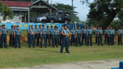 Lanal Dabo Singkep Laksanakan Upacara Bendera 17an