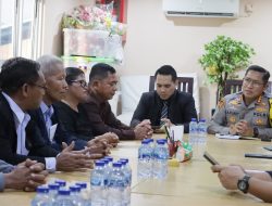 Kapolres Metro Jakarta Utara Dengarkan Aspirasi Masyarajat dalam Giat Minggu Kasih di Gereja HKBP Cilincing