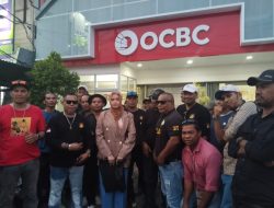 Hana Korban Penipuan Datangi Bank OCBC Merdeka Kota Tangerang bersama O.H. Sero dan Tim,  Hana : Akhirnya kita menemukan titik terang di sini