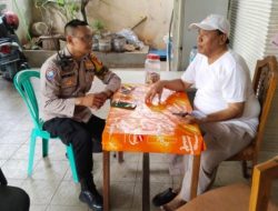Bhabinkamtibmas Cempaka Putih Timur Sambangi Ketua Rw Sampaikan Pesan Pilkada Damai
