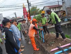 Wali Kota Jakut Tinjau Kerja Bakti di Jalan Bendungan Melayu