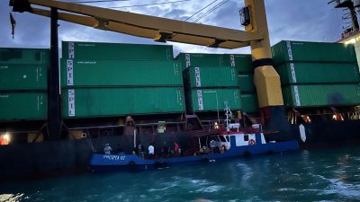 Bakamla RI Gagalkan Transaksi BBM Ilegal di Perairan Batam