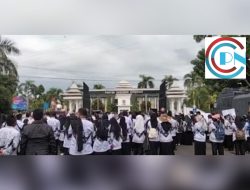 Ratusan Honorer Tuntut Di Angkat PPPK, Demo di Kantor Gubernur dan Gedung DPRD Bengkulu