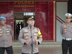 Karendal Ops Polres Kuansing Kompol Teguh Wiyono, S.H., M.H. Pimpin Apel Operasi Keselamatan Lancang Kuning 2025