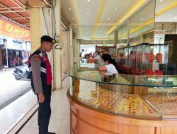Tim Patroli Presisi Polres Gianyar Sambangi Pertokoan Cegah Kriminalitas