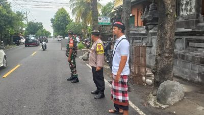 Pengamanan Bersama TNI Polri Pada Upacara Ngratep Di Blahbatuh