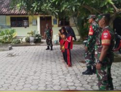 Agar Pelaksanaan Berjalan Dengan Baik, Babinsa Latih dan Siapkan Petugas Upacara Bendera
