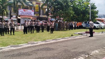 Kapolres Kuansing Pimpin Apel Gabungan Pengamanan Tradisi Balimau Kasai di Kecamatan Singingi