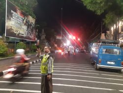 Pengamanan Sholat Tarawih di Masjid Agung Al-A’La Gianyar Berjalan Lancar dan Kondusif