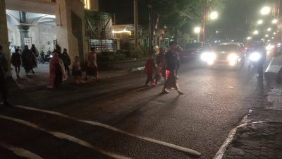 Polsek Gianyar Amankan Ibadah Shalat Tarawih di Masjid Agung Al-Ala Gianyar