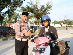 Humas Polres Kuansing Sosialisasikan Call Center Mudik Polri 110 dan Tagline “Mudik Aman, Keluarga Nyaman” Melalui Media Sosial