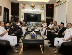 Irjen Pol. Asep Syafrudin Kapolda Kepri Hadiri Sertijab Pang koarmada I dan II, Perkuat Sinergitas Keamanan Laut