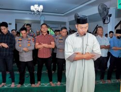 Polres Inhil Sholat Ghaib untuk 3 Personel Polda Lampung yang Meninggal Dunia