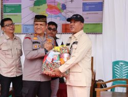 Polres Kuansing Kunjungan Bersama Forkopimda Kab Kuansing ke Pos PAM Ketupat Lancang Kuning 2025 di Desa Kasang Kecamatan Kuantan Mudik