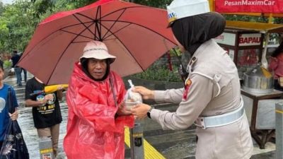 Polresta Bogor Kota Berbagi Takjil Gratis, Sebagai Bentuk Kepedulian Polri Terhadap Masyarakat