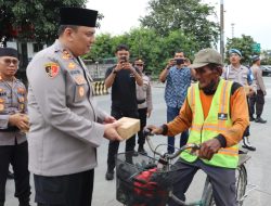 Kapolres Pelabuhan Tanjung Priok, Bagi Takjil dan Beri Himbauan Kamtibmas