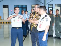 lIrkoopsud II Dampingi Irjenau Terima Kunjungan  Ketua BPK RI ke Lanud Hnd