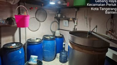 Polisi Gerebek Home Industry Miras Ciu di Periuk Kota Tangerang