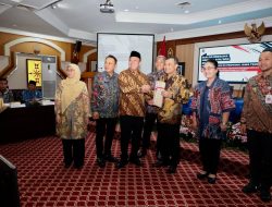 Amankan Aset Negara, Menteri Nusron Serahkan Ratusan Sertipikat Tanah Aset Pemda Se-Jawa Tengah