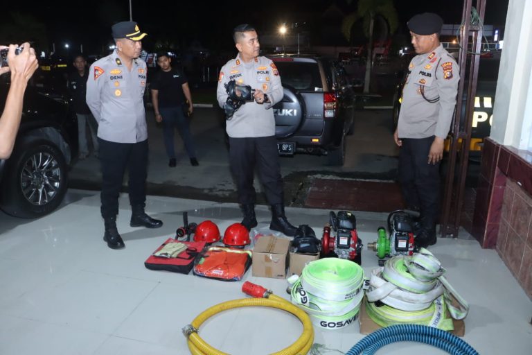 AKBP Farouk Lepas Kontingen Inhil Jambore Karhutla Provinsi Riau