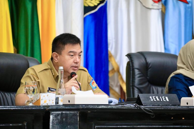 Kendalikan Inflasi, Sekjen Kemendagri Ingatkan Pemda Rutin Turun ke Pasar untuk Cek Harga Pangan