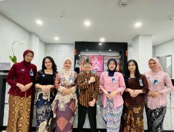 BRI KC Jakarta S.Parman Menyambut Nasabah di Hari Kartini