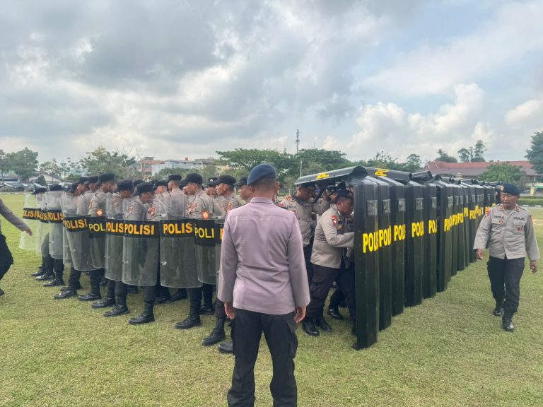 Polda Riau Latihan Taktis Hadapi May Day 2025 Fokus Pada Pendekatan Humanis 