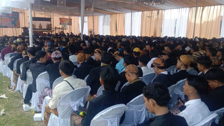 Lepasan Siswa Siswi Kelas Xii Smk Tamtama 2 Sidareja Berlangsung Khidmat, Menuju Generasi Penerus Berkualitas