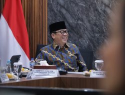 Mendes Yandri Usul Hasil Kopdes Dialokasikan pada Beasiswa Pendidikan dan Perbaikan Jalan Desa