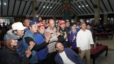 Audiensi dengan Aremania, Kapolda Jatim Tegaskan Komitmen Jaga Keamanan Laga Arema FC di Kanjuruhan