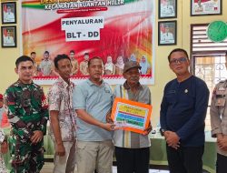 Polsek Kuantan Hilir Hadiri Penyaluran BLT-DD 2025 Bagi Warga Kurang Mampu