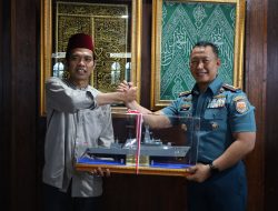 Wujudkan Sinergi Ulama dan TNI, Danlanal Dumai Kunjungi Pondok Pesantren Ustadz Abdul Somad
