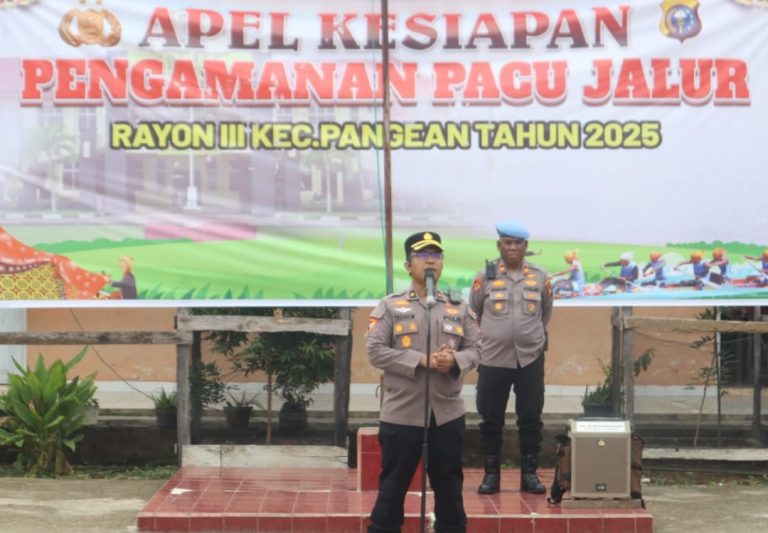 Kompol Teguh Wiyono Pimpin Konsolidasi Pengamanan: Bukti Profesionalisme Polres Kuansing di Festival Pacu Jalur 2025