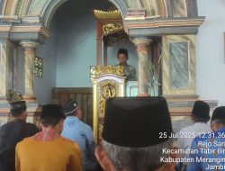 KHOTBAH PENUH HIKMAH KYAI ANWAR: KEUTAMAAN MENJENGUK ORANG SAKIT DAN INGATAN AKAN KEMATIAN